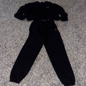 ALO Yoga Black Track Pants and Sweatshirt Set